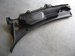 2003 Nissan 350z LH Wiper Cowl