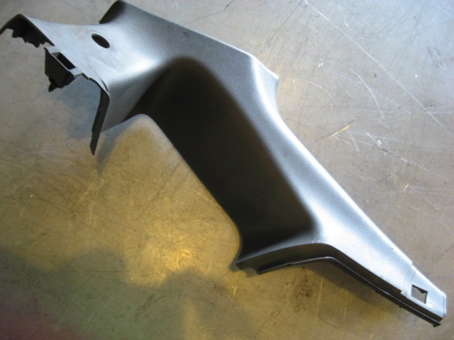 2003 Nissan 350z RH B/C Pillar Trim