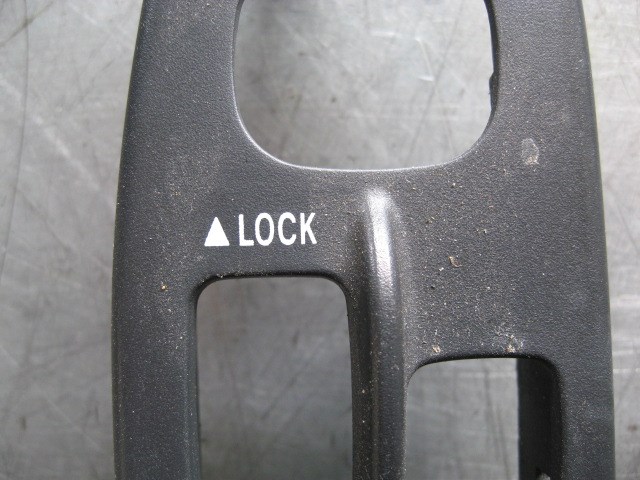 2005 Subaru STI LH Front Switch Panel