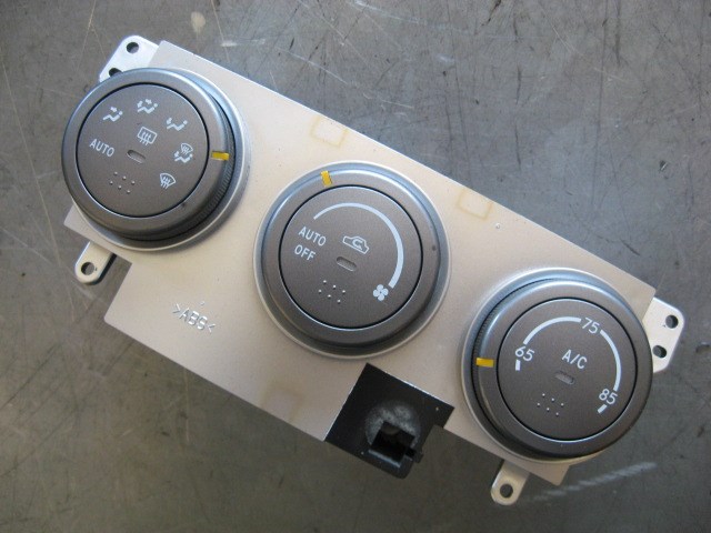 2005 Subaru STI Climate Control