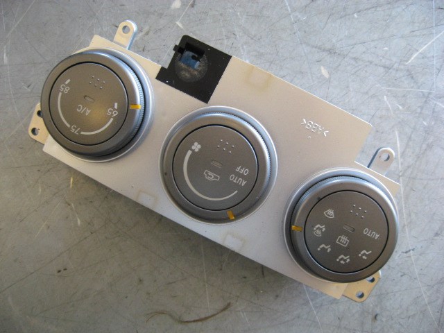 2005 Subaru STI Climate Control