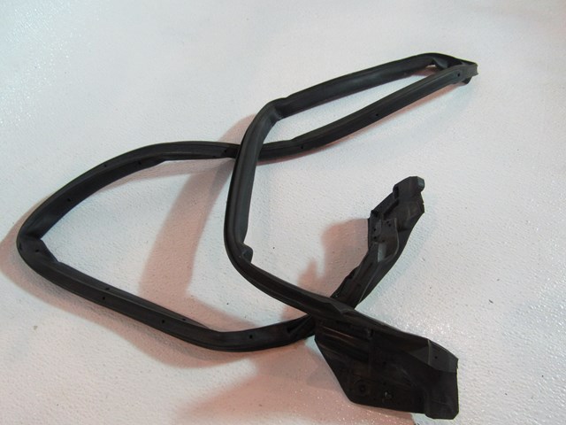 2005 Subaru STI LH Rear Door Seal (On Door)