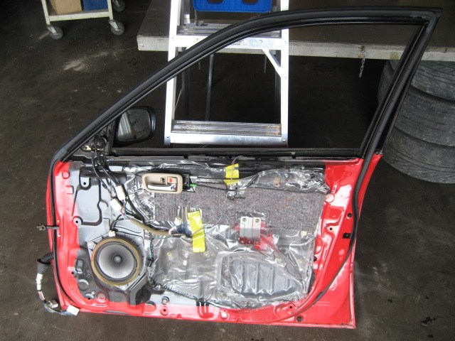 2002 Lexus IS300 RH Front Door