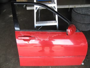 2002 Lexus IS300 RH Front Door