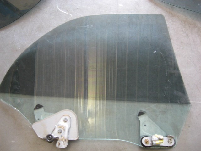 2005 Subaru STI LH Rear Door Glass