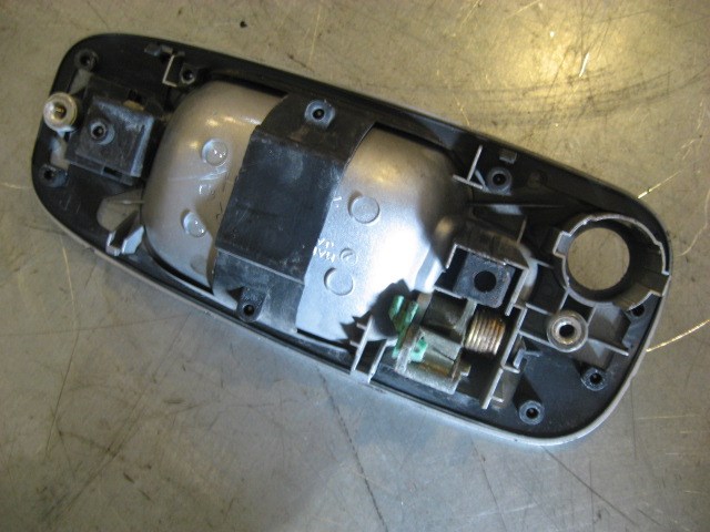 2005 Subaru STI Front LH Exterior Door Handle