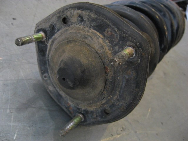 2002 Lexus IS300 RH Front Strut