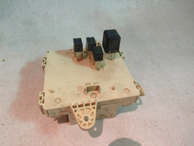 2002 Lexus IS300 Instrument Panel Fuse Block