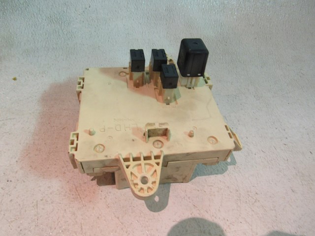 2002 Lexus IS300 Instrument Panel Fuse Block