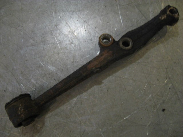 2002 Lexus IS300 RH Front Lower Control Arm