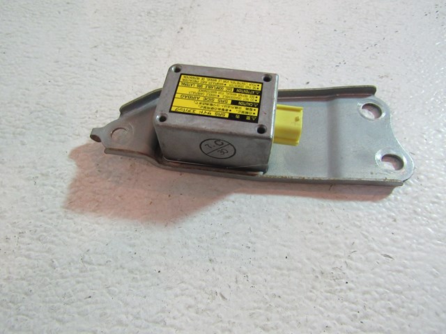2002 Lexus IS300 LH Air Air Bag Sensor 89830-53040