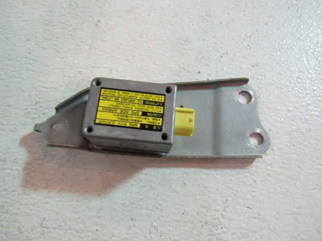 2002 Lexus IS300 LH Air Air Bag Sensor 89830-53040