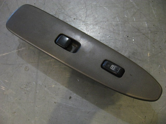 2002 Lexus IS300 RH Door Switch Panel