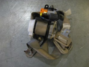 2002 Lexus IS300 Front RH Seat Belt