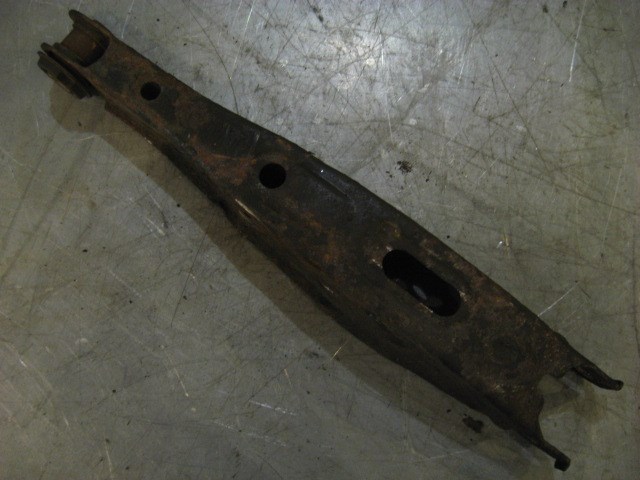 2002 Lexus IS300 RH Rear Lower Control Arm