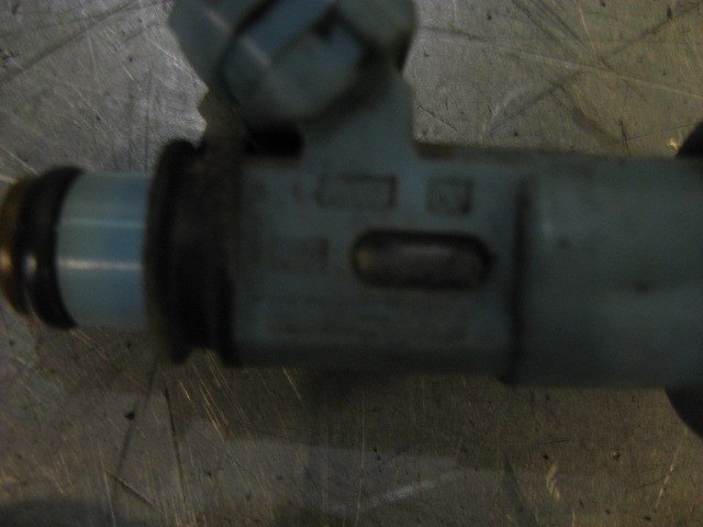 2002 Lexus IS300 Fuel Injectors
