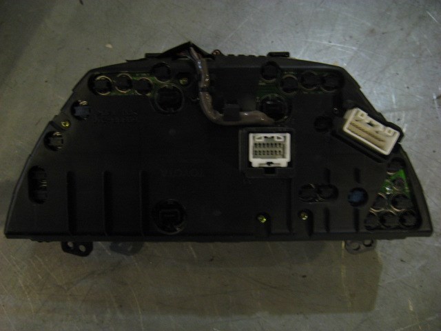 2002 Lexus IS300 Instrument Cluster