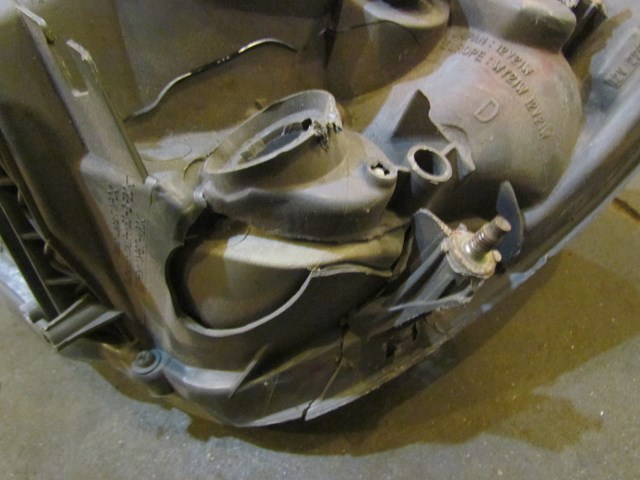 2002 Lexus IS300 LH RH Driver Passenger Headlights - HID Ballasts DAMAGED SEE PH