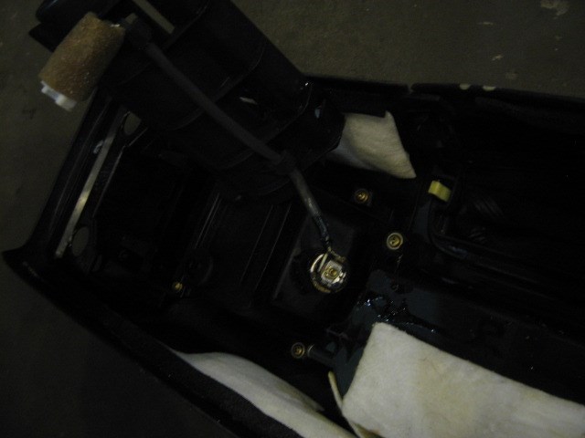 2002 Lexus IS300 Center Console With Other Components 