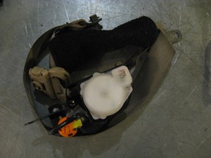 2002 Lexus IS300 LH Front Seat Belt 