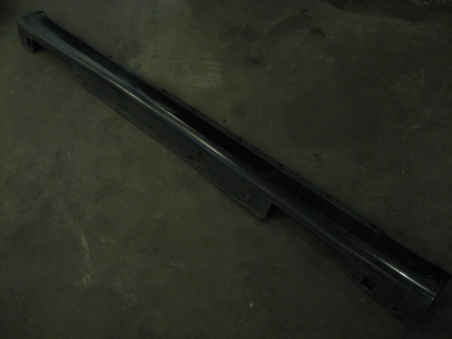 2004 Infiniti G35 LH Side Skirt
