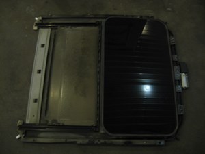 2004 Infiniti G35 Sedan Sunroof Sun Roof Moon Roof Assembly OEM