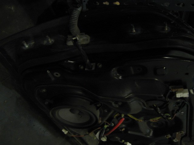 2004 Infiniti G35 Sedan Front RH Door