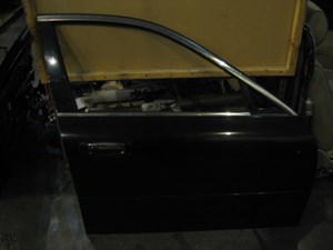 2004 Infiniti G35 Sedan Front RH Door