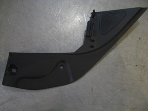 2004 Infiniti G35 RH Sail Panel