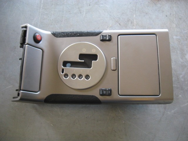 2004 Infiniti Center Console Shift Panel Assembly