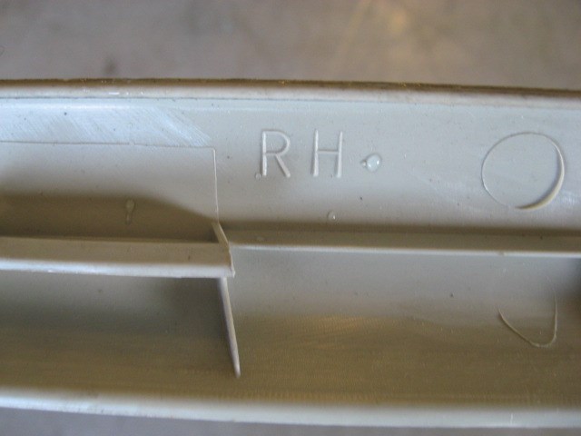 2004 Infiniti G35 Sedan Front RH Door Scuff Trim