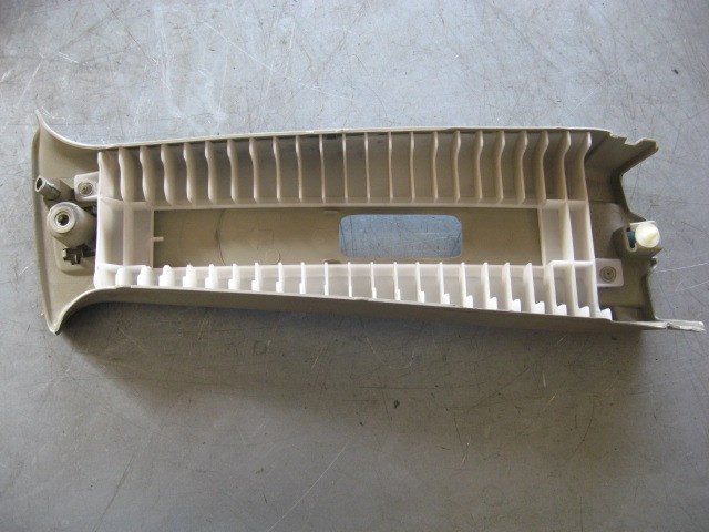 2004 Infiniti G35 Sedan LH Upper B Pillar Trim