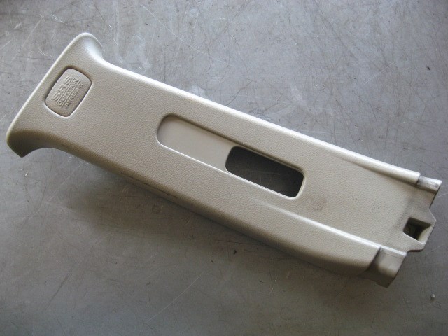 2004 Infiniti G35 Sedan LH Upper B Pillar Trim