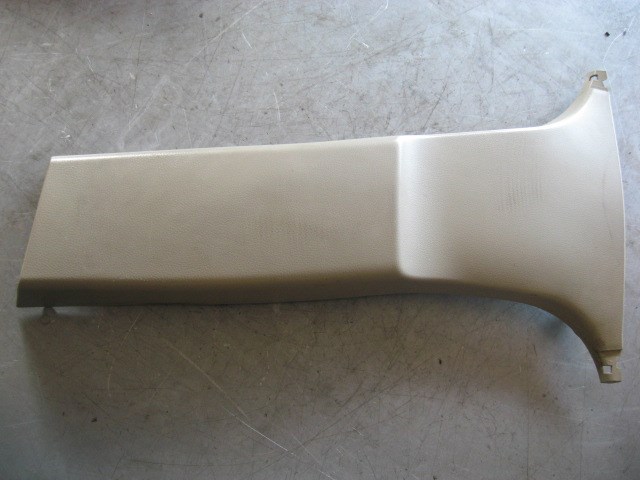 2004 Infiniti G35 Sedan LH Lower B Pillar Trim