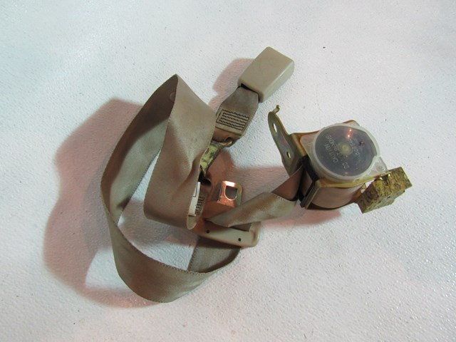 2002 Lexus IS300 Rear Center Seat Belt And Clip