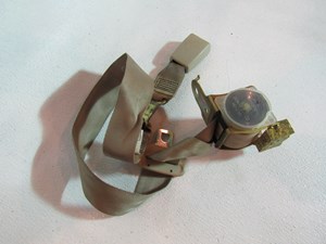 2002 Lexus IS300 Rear Center Seat Belt And Clip