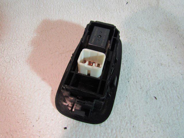 2002 2003 Lexus IS300 RH Rear Door Switch