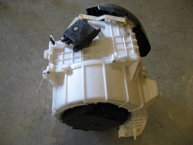 2004 Infiniti G35 Blower Motor Assembly