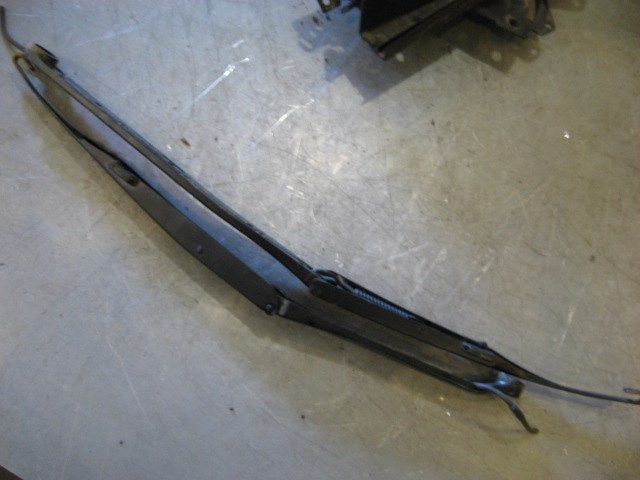 2004 Infiniti G35 Wiper Arms