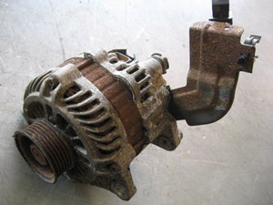 2004 Infiniti G35 Alternator