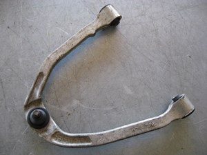 2004 Infiniti G35 Front LH Upper Control Arm