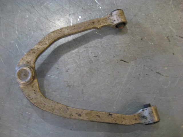 2004 Infiniti G35 Front RH Upper Control Arm