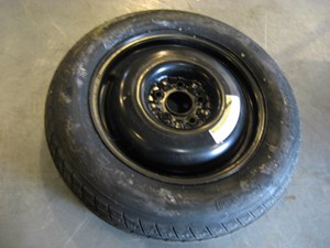 2004 Infiniti G35 Sedan Spare Tire Wheel OEM
