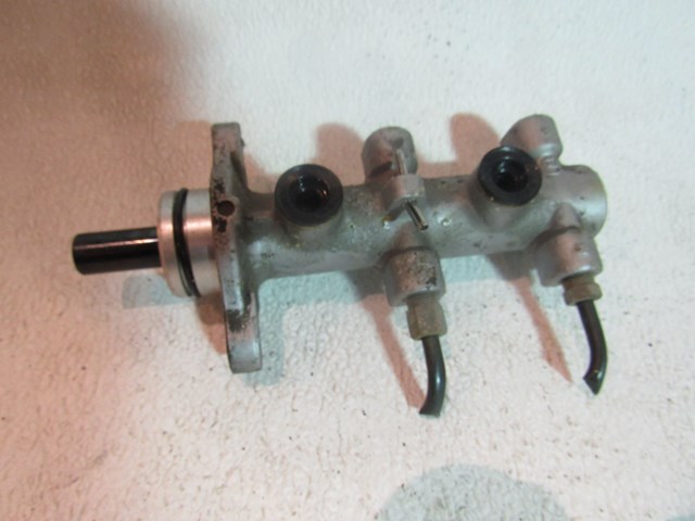 2004 Infiniti G35 Brake Master Cylinder