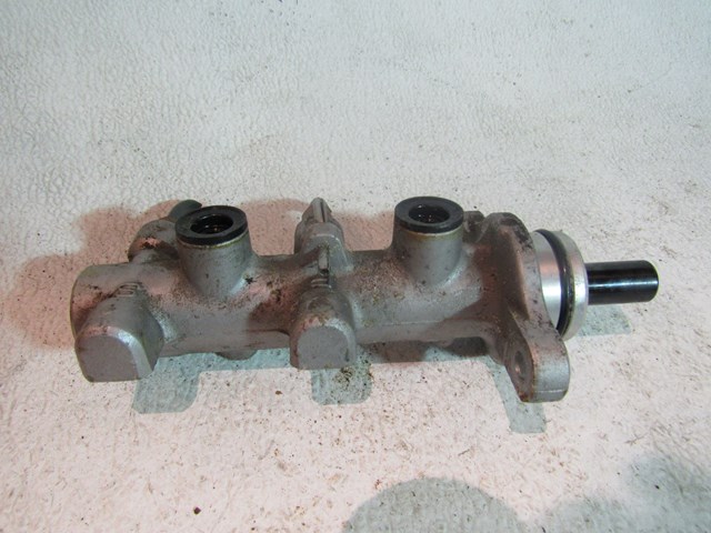 2004 Infiniti G35 Brake Master Cylinder