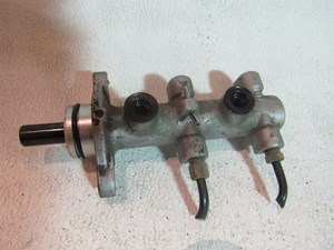 2004 Infiniti G35 Brake Master Cylinder