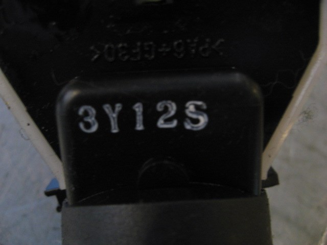 2004 Infiniti G35 Steering Column Headlight Switches