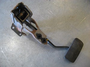 2004 Infiniti G35 Brake Pedal