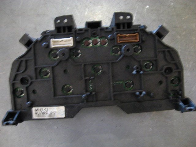 2004 Infiniti G35 Gauge Cluster