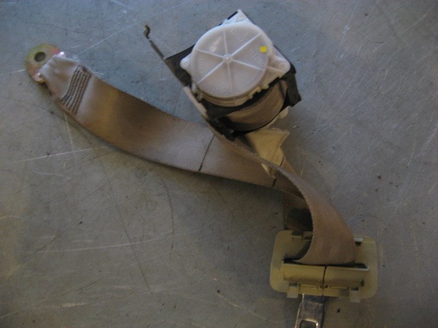 2004 Infiniti G35 Rear Seat Belt